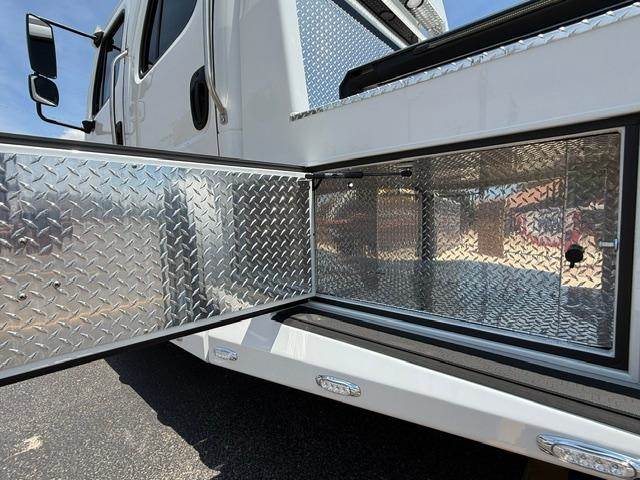 Truck Photo 13
