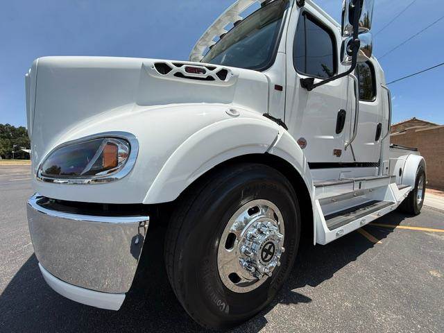 Truck Photo 4