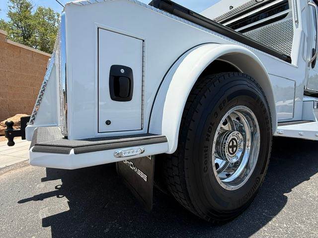 Truck Photo 9