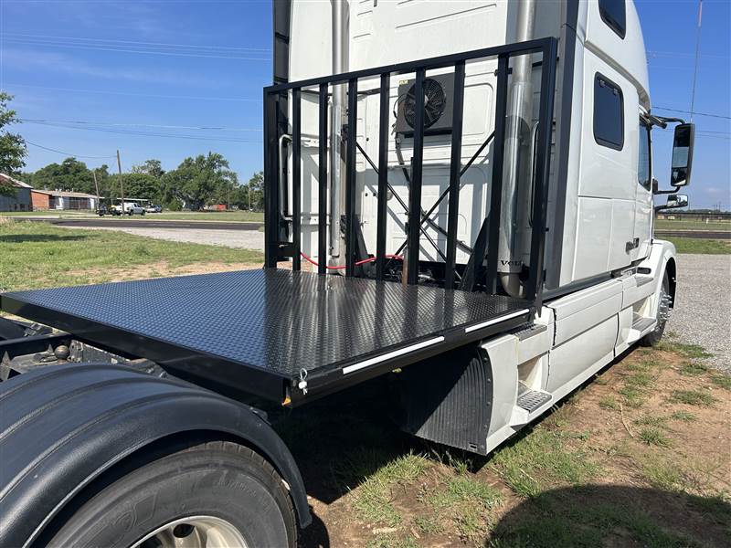 Truck Photo 2