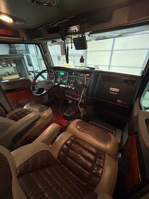 Truck Photo 16
