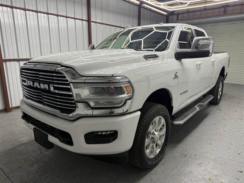Truck Photo 3