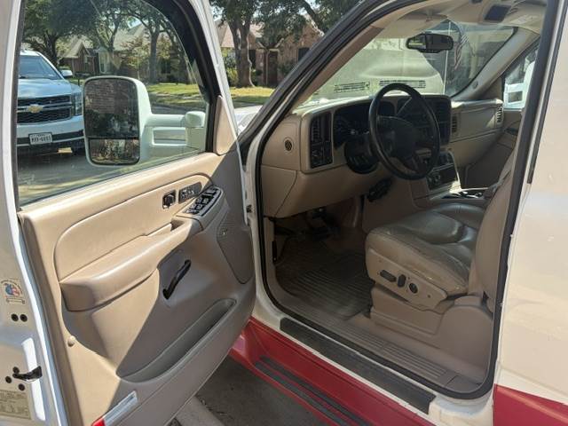 Truck Photo 9