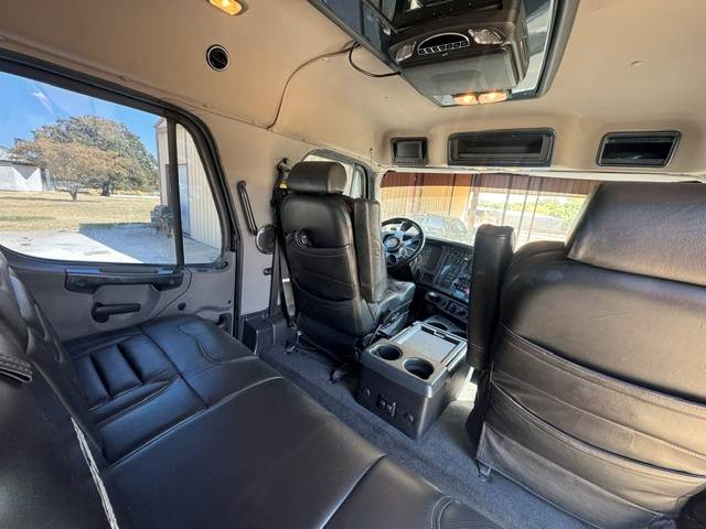 Truck Photo 12