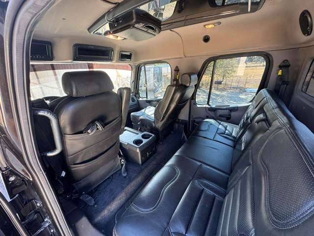 Truck Photo 8