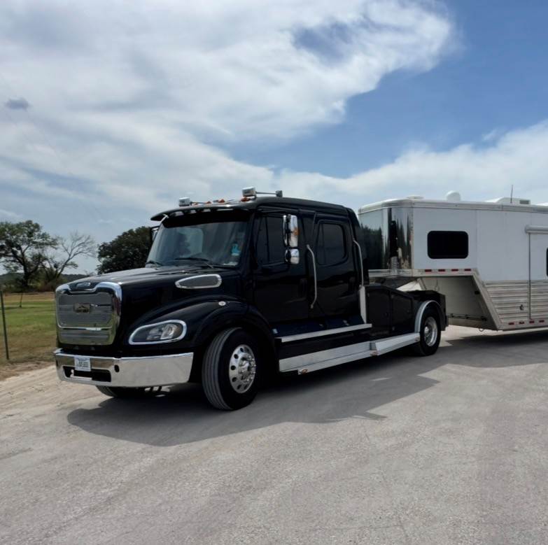 Truck Photo 5