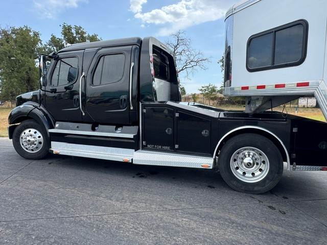 Truck Photo 3